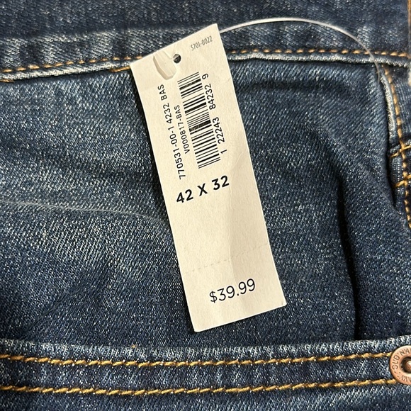 NWT Old Navy Jeans - Picture 3 of 3